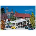 FALLER BP petrol station (130347)