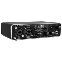 BEHRINGER U-Phoria UMC202
