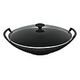 LE CREUSET Tradition - Wok aus Gusseisen mit Glasdeckel, Satin Black, 36cm/4.5L (25304360000460)