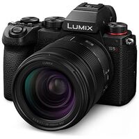 PANASONIC Lumix DC-S5D Kit, S 28-200 mm F4-7.1 Macro OIS, Black (DC-S5DHE-K)