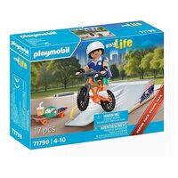 PLAYMOBIL Skateboarder mit Rampe (71798)